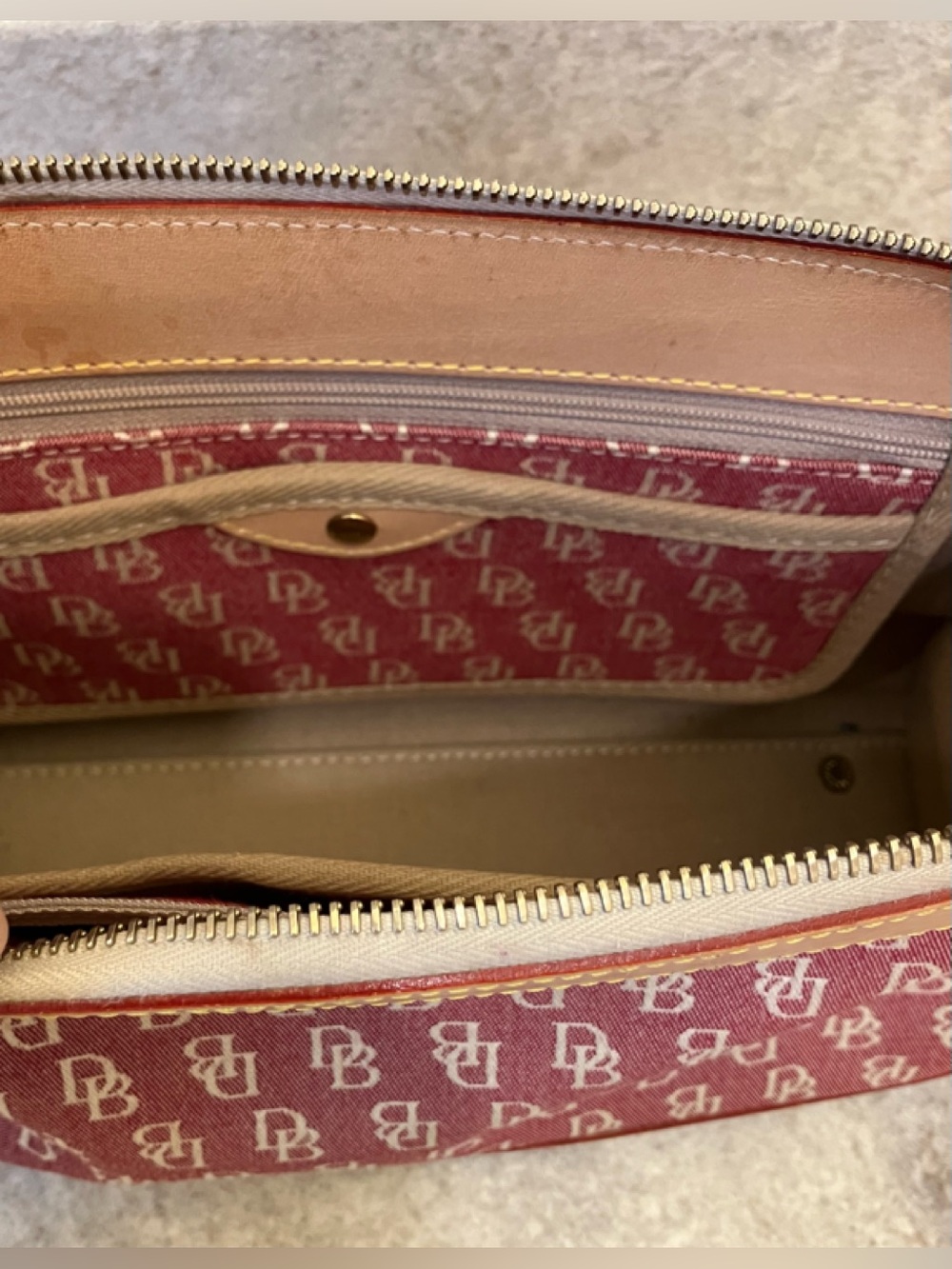 Vintage DOONEY & BOURKE Crossbody Bag - Picture 7 of 11
